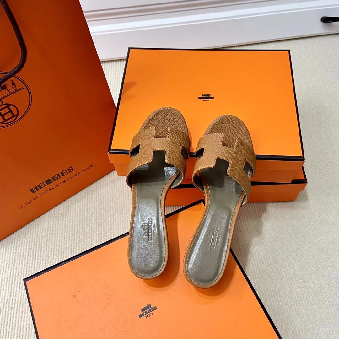 에르메스 올수공 오아시스 슬리퍼 샌들 앱송 15